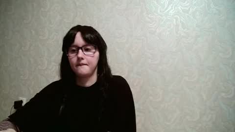 Amomira honeyx online show from December 3, 1:09 pm