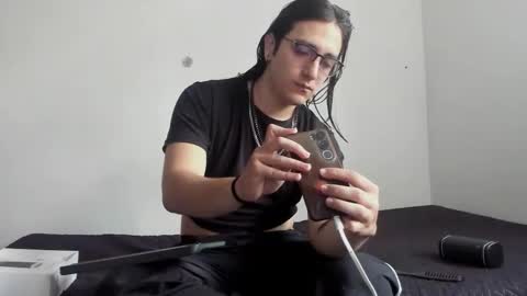 Amoneth online show from January 18, 8:01 pm