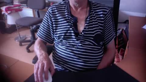 Amor2200 online show from August 5, 9:56 am