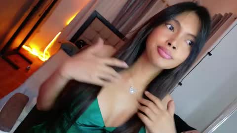 Snapshot of amor_prinsesa chatting on October 3, 3:36 am Prinsesa online show from October 3, 3:36 am