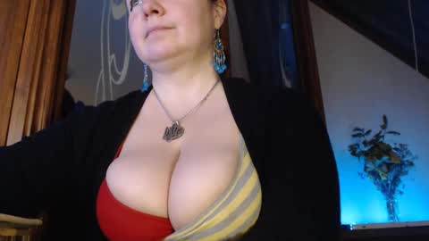 amorelara online show from February 27, 6:07 am