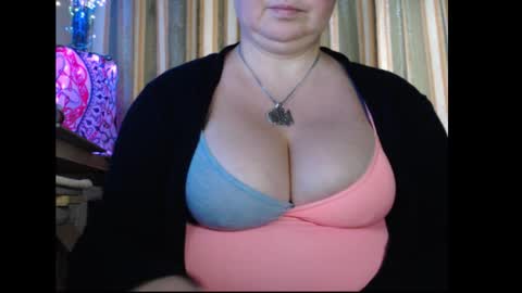 amorelara online show from September 24, 9:01 am