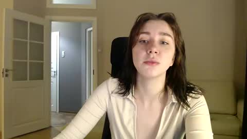 Snapshot of amoremeoww chatting on January 5, 1:04 pm miss unforgettable online show from January 5, 1:04 pm