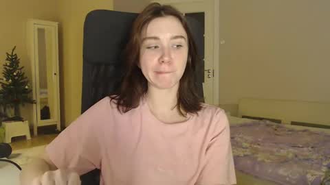 Snapshot of amoremeoww chatting on January 15, 4:43 pm miss unforgettable online show from January 15, 4:43 pm