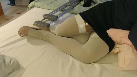 amputee_trans online show from April 2, 6:44 am