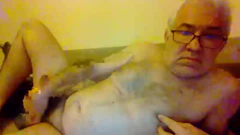 Snapshot of amstel69 chatting on December 7, 7:32 pm amstel69 online show from December 7, 7:32 pm
