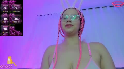 Snapshot of amunet_03 chatting on September 14, 1:05 am Amunet online show from September 14, 1:05 am