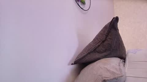 amy__wats0n online show from February 3, 7:08 pm