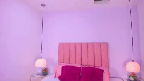 Aleja   online show from November 14, 10:18 pm