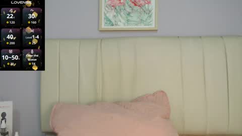 Snapshot of amy_le chatting on June 12, 2:05 pm Amy online show from June 12, 2:05 pm