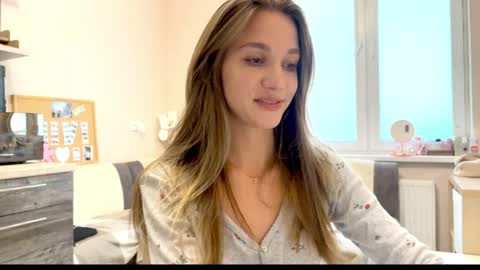 amy_meoww online show from April 2, 3:42 pm