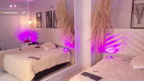 Snapshot of amy_miller2 chatting on November 16, 7:30 pm Amy online show from November 16, 7:30 pm