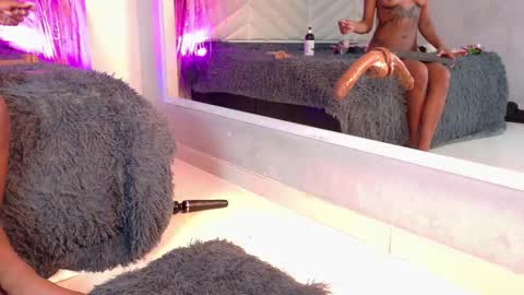 Snapshot of amy_miller2 chatting on November 29, 8:39 am Amy online show from November 29, 8:39 am