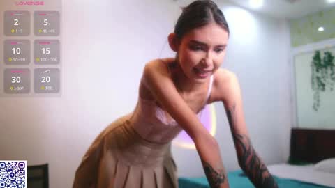 Amy online show from April 4, 1:04 am