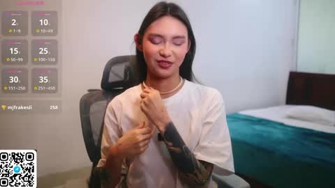 Amy online show from May 23, 3:45 am