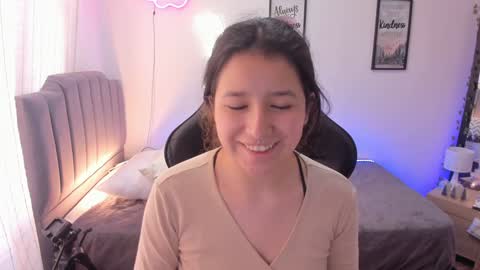 Amy sophia 3 online show from December 26, 3:31 pm