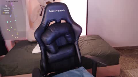 Mia Cristancho online show from February 6, 9:29 pm