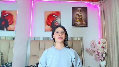 Amy online show from April 27, 11:30 am