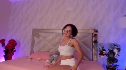 Snapshot of amy_sweetheat__ chatting on November 25, 4:51 pm Amely online show from November 25, 4:51 pm