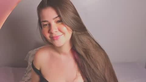 Snapshot of amy_vans_ chatting on June 11, 12:32 am Amy nickname Kirby online show from June 11, 12:32 am