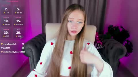 Amy online show from November 19, 6:13 am