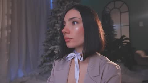 Amy Armstrong online show from January 8, 9:17 pm