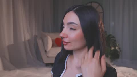 Amy Armstrong online show from February 28, 11:28 pm