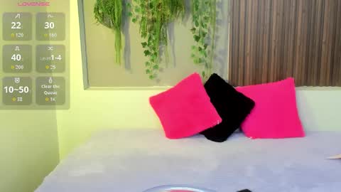 My name is AMY... Nice to meet you  thumb up me please its important online show from October 12, 4:06 pm