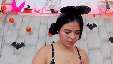 Amy Cortes online show from October 31, 7:26 pm