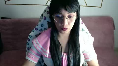 amycosplay99 online show from December 2, 7:03 am