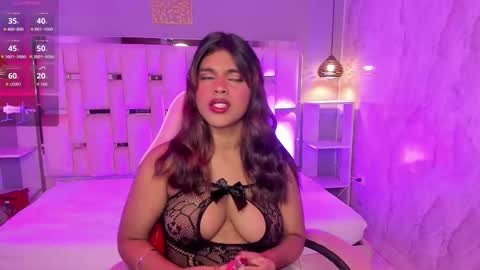 amyevan_ online show from December 16, 9:20 pm