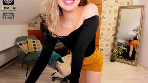 Snapshot of amyrossie chatting on January 24, 4:28 pm AmyRossie online show from January 24, 4:28 pm