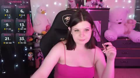 amyvibes online show from November 22, 8:30 pm