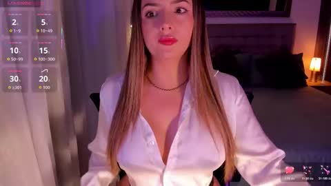 Snapshot of amywoods chatting on October 21, 7:47 pm online show from October 21, 7:47 pm