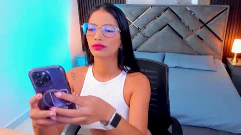 Snapshot of amyyblake chatting on February 10, 11:47 am amyy blake online show from February 10, 11:47 am