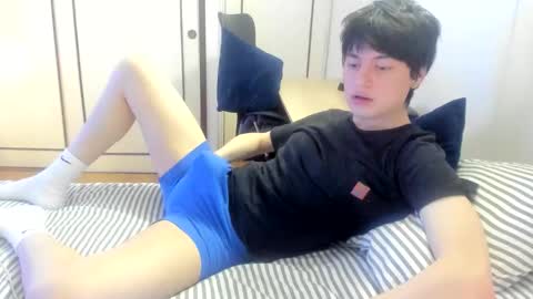 Alex online show from April 22, 9:05 pm