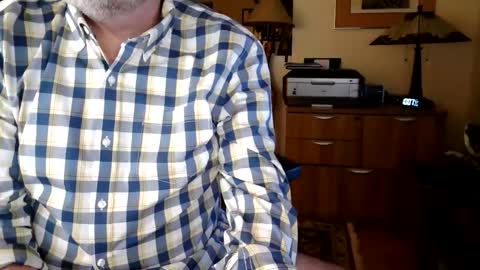 Snapshot of an_older_gentleman chatting on November 13, 3:05 am an_older_gentleman online show from November 13, 3:05 am