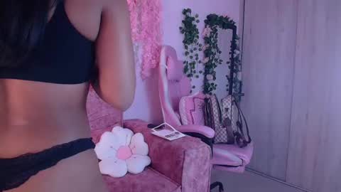 Snapshot of ana__grace chatting on June 19, 9:07 pm Ana online show from June 19, 9:07 pm