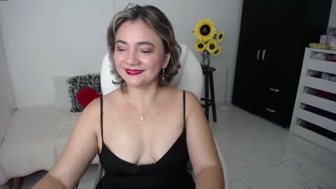  Ana  online show from February 5, 11:55 am