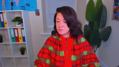 Snapshot of ana_mills chatting on February 11, 10:09 am Ana online show from February 11, 10:09 am