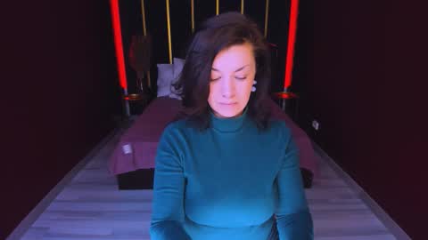 Snapshot of ana_mills chatting on February 26, 10:03 am Ana online show from February 26, 10:03 am