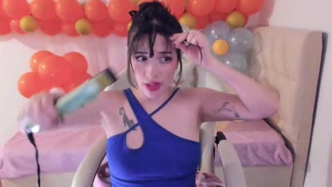 Im anna but you can call me as you want online show from February 25, 11:33 pm