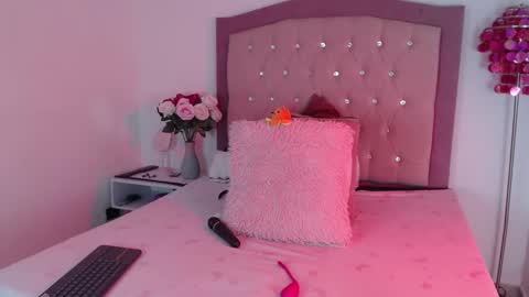 Ana Moon  online show from January 8, 4:26 am