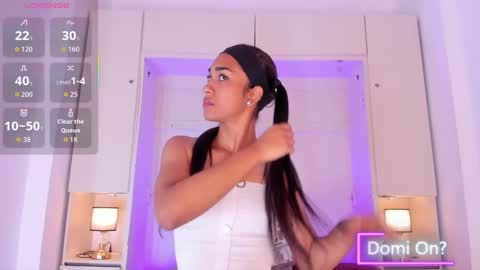 anaacollins_ online show from October 9, 11:30 am