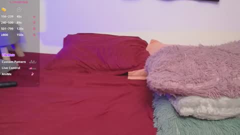 anaaimey online show from December 3, 4:42 am