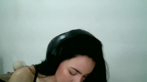 anabelenogueira1 online show from June 15, 4:53 pm