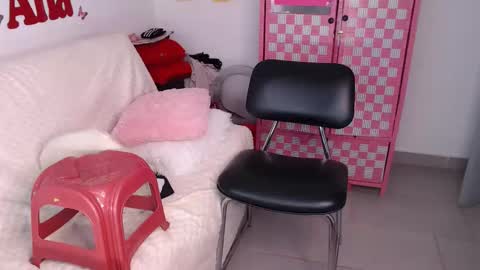 Ana online show from November 1, 11:23 am