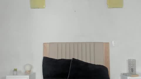 Ana Henao or Annie... Follow me ahenaocb Insta  X online show from April 12, 1:38 pm