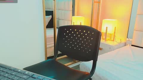 Anahi  online show from November 19, 7:47 pm