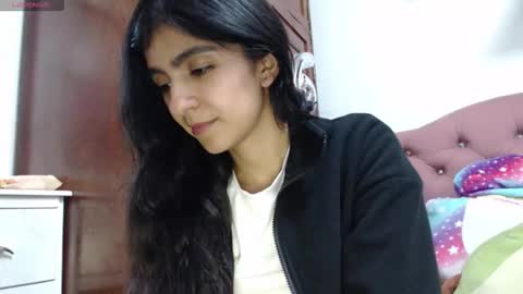 Anahi Browns online show from December 18, 8:37 pm